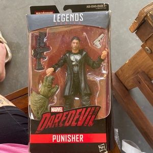 Marvel Daredevil legends series the punisher figure